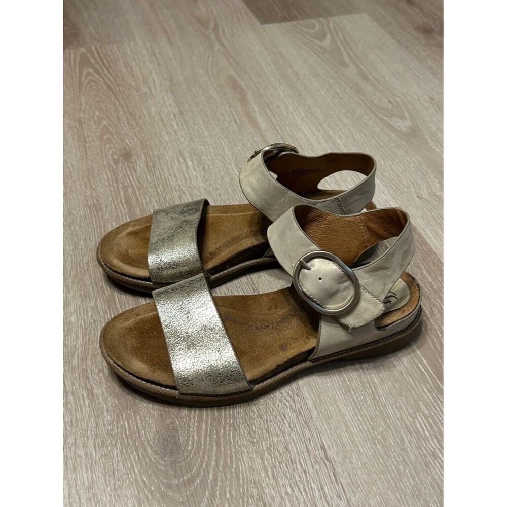 Softt Bali Flat Sandals Z41111* Womens Metallic and Grey Leather Sandals Size 8M